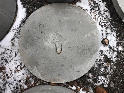 Właz betonowy op 600 (60cm średnicy)