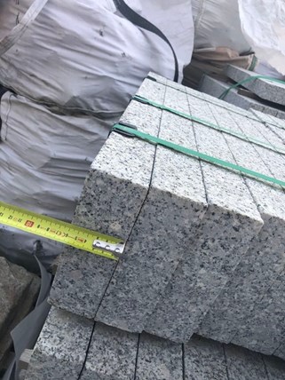 Obrzeża granitowe szare 6x20x80-120cm