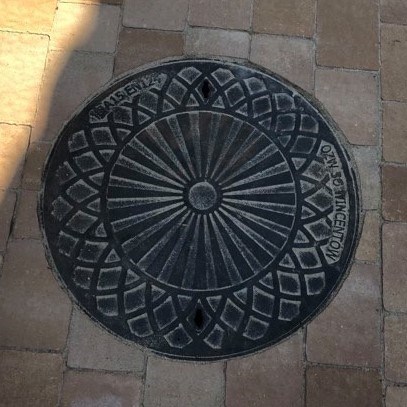 Właz żeliwny op 600 (60cm średnicy), A15 (1,5T)