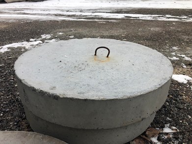 Pokrywa/ Właz betonowy op 500 (50cm średnicy)