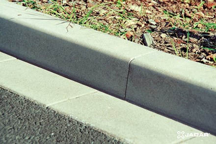 Jadar Krawężnik 15x30x100cm