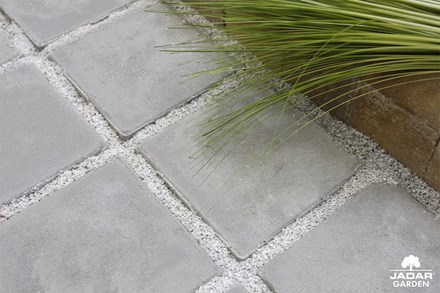 Kostka brukowa przeznaczona dla rozwiązań przy terenach gdzie jest ściśle określona powierzchnia biologicznie czynna.