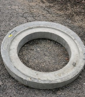 Pierścień betonowy  wyrównujący 14 cm